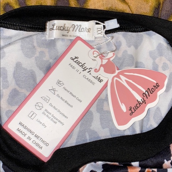 🦄Leopard Print Top🐆 - Picture 5 of 6